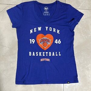 Women’s New York Knicks Basketball V neck Shirt